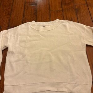 WOMENS WHITE SWEATER